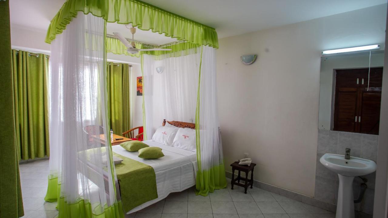 Hotel Windsor-Mombasa Exterior photo